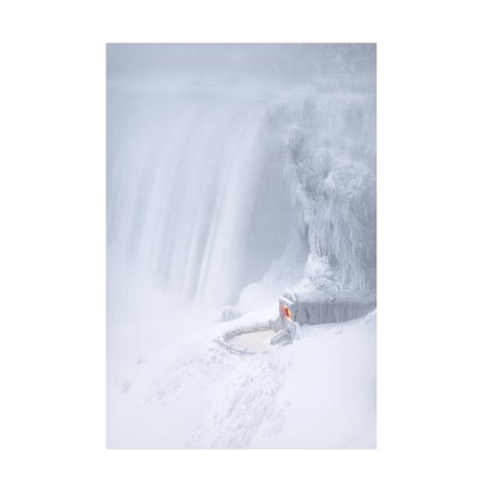 Larry Deng 'Niagara Falls In Winter' Canvas Art, 30x47